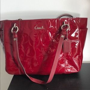 Garnet patent leather tote
